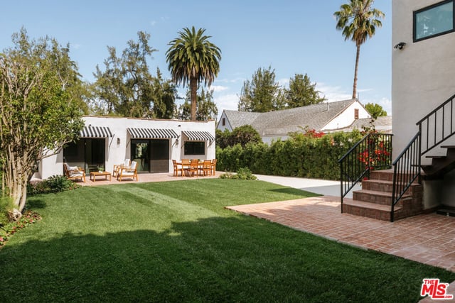 129 N Almont Drive, Los Angeles, CA 90048 — photo 2 of 25