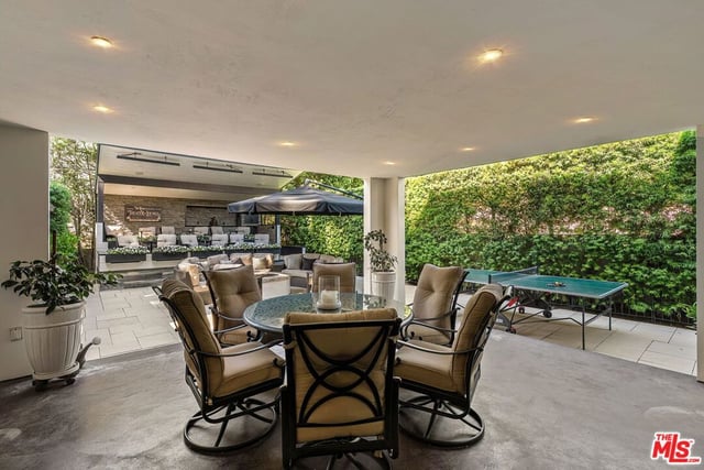 370 25th Street, Santa Monica, CA 90402 — photo 15 of 35
