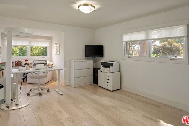 370 25th Street, Santa Monica, CA 90402 — photo 26 of 35