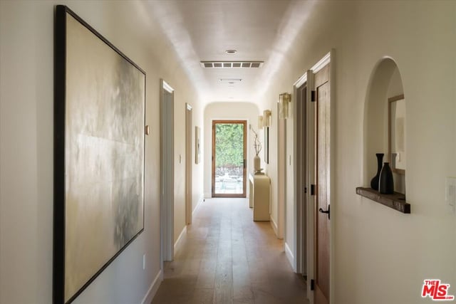 1545 N Benton Way, Los Angeles, CA 90026 — photo 30 of 71