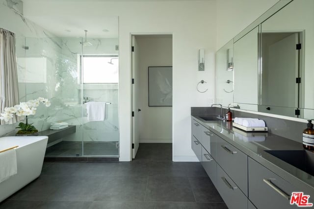 1390 Morningside Way, Los Angeles, CA 90291 — photo 38 of 68