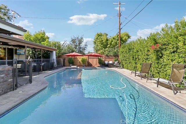18937 Sylvan Street, Tarzana, CA 91335 — photo 44 of 56