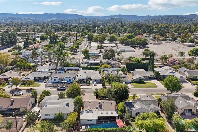 18937 Sylvan Street, Tarzana, CA 91335 — photo 53 of 56
