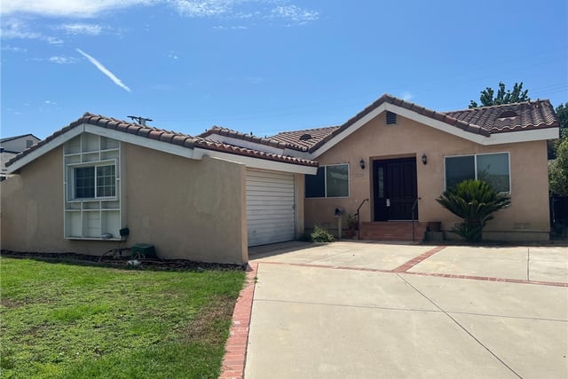 17226 Elkwood, Lake Balboa, CA 91406 — photo 2 of 21