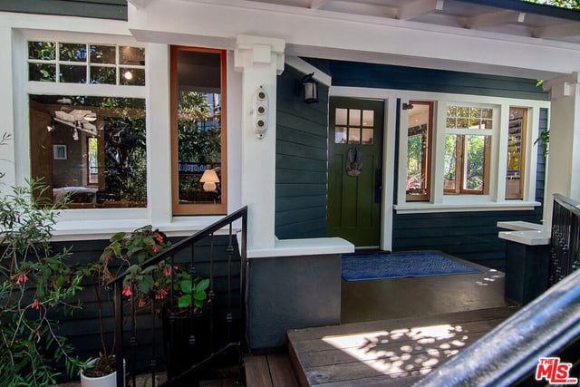 1130 Electric Avenue, Venice, CA 90291 — photo 3 of 30