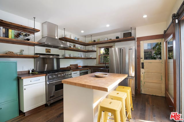 1130 Electric Avenue, Venice, CA 90291 — photo 8 of 30