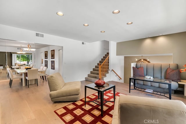 22445 Dardenne, Calabasas, CA 91302 — photo 10 of 35