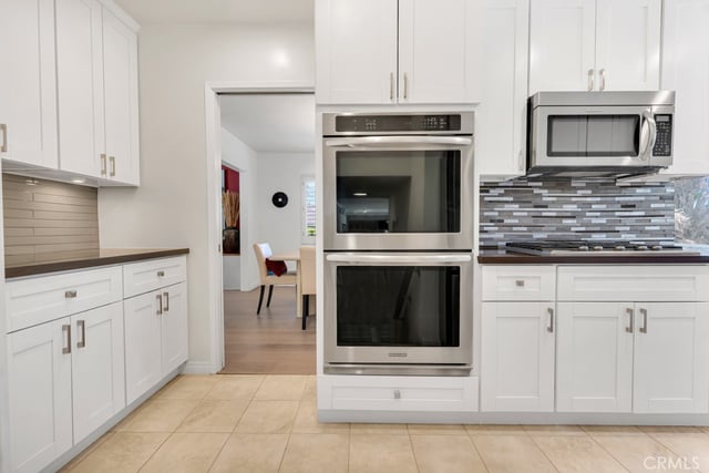 22445 Dardenne, Calabasas, CA 91302 — photo 13 of 35