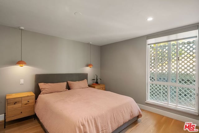 415 Montana Avenue 107, Santa Monica, CA 90403 — photo 10 of 19