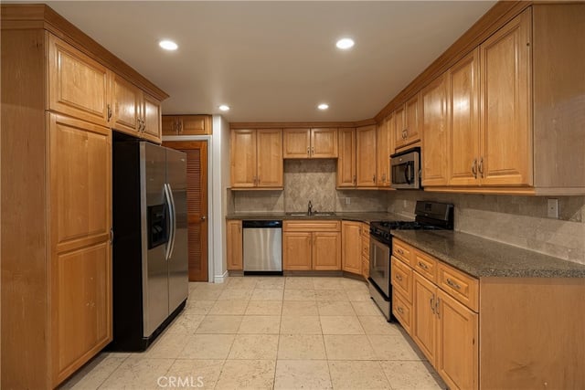 4816 Gloria Avenue, Encino, CA 91436 — photo 47 of 53
