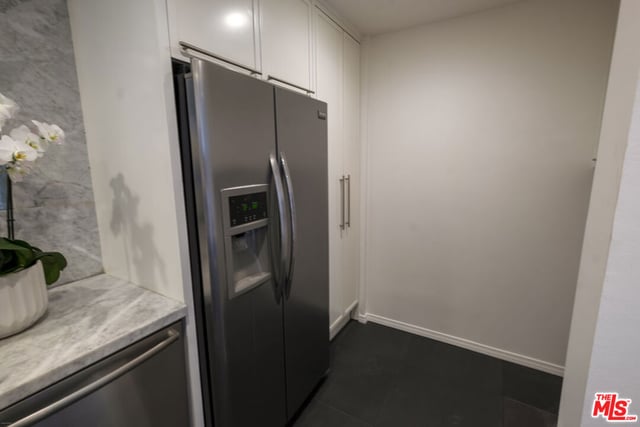 9033 Vista Grande Street 3, West Hollywood, CA 90069 — photo 12 of 41