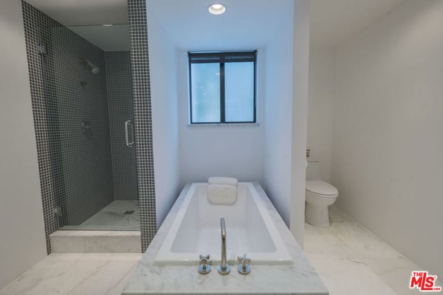 9033 Vista Grande Street 3, West Hollywood, CA 90069 — photo 15 of 41