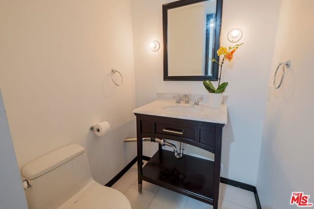 9033 Vista Grande Street 3, West Hollywood, CA 90069 — photo 20 of 41