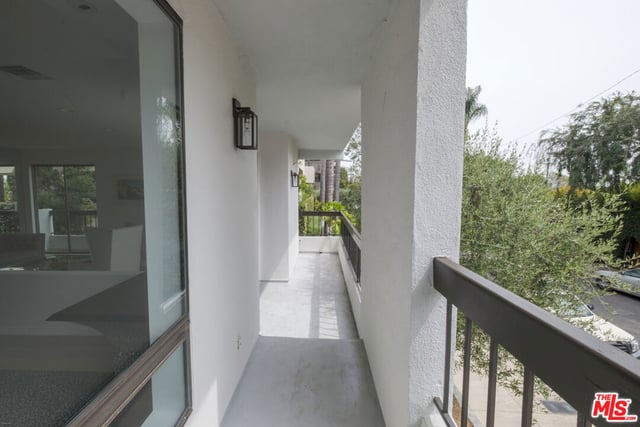 9033 Vista Grande Street 3, West Hollywood, CA 90069 — photo 28 of 41