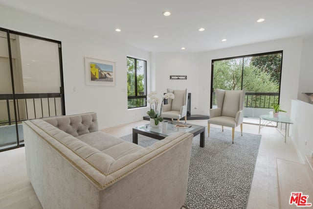 9033 Vista Grande Street 3, West Hollywood, CA 90069 — photo 4 of 41