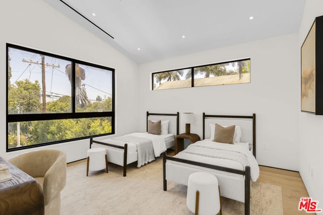 3542 Butler Avenue, Los Angeles, CA 90066 — photo 17 of 26