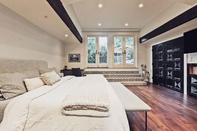 3440 Mandeville Canyon Road, Los Angeles, CA 90049 — photo 10 of 24