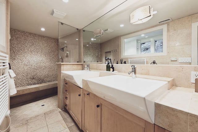 3440 Mandeville Canyon Road, Los Angeles, CA 90049 — photo 12 of 24