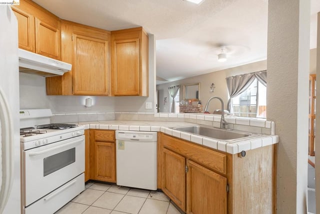 930 Elk Run Ter, Brentwood, CA 94513 — photo 26 of 41