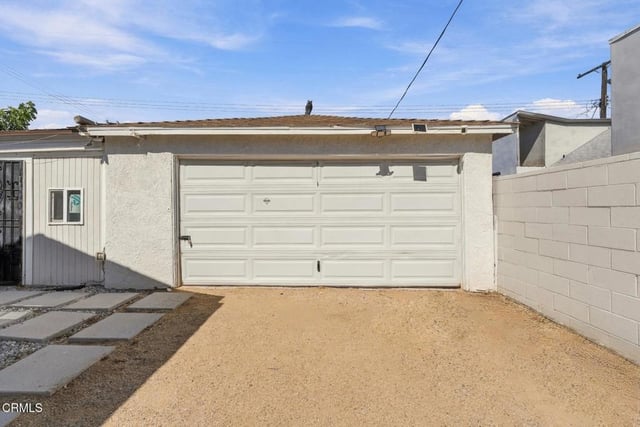 2055 W 80th Street, Los Angeles, CA 90047 — photo 17 of 46