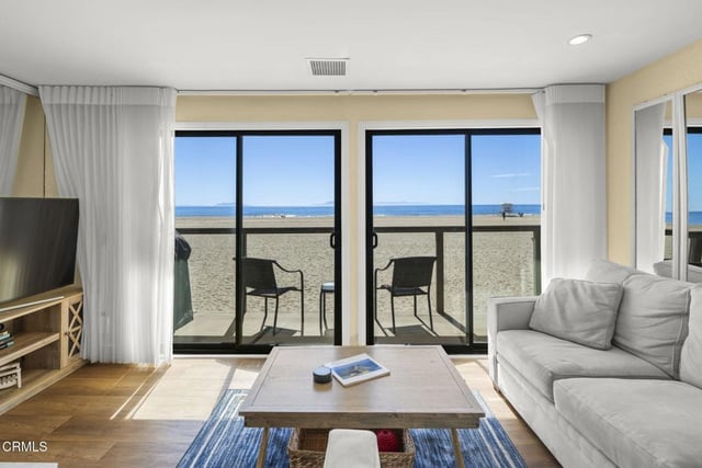 3949 Ocean Drive, Oxnard, CA 93035 — photo 19 of 49