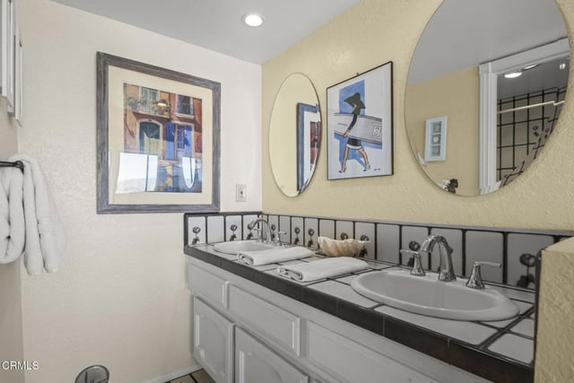 3949 Ocean Drive, Oxnard, CA 93035 — photo 29 of 49