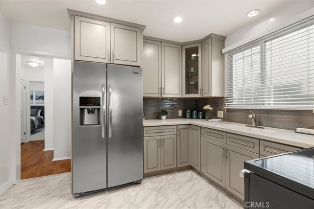 2027 E Appleton 7, Long Beach, CA 90803 — photo 2 of 34