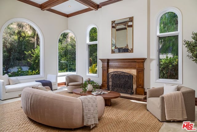 5209 Newcastle Lane, Calabasas, CA 91302 — photo 8 of 42
