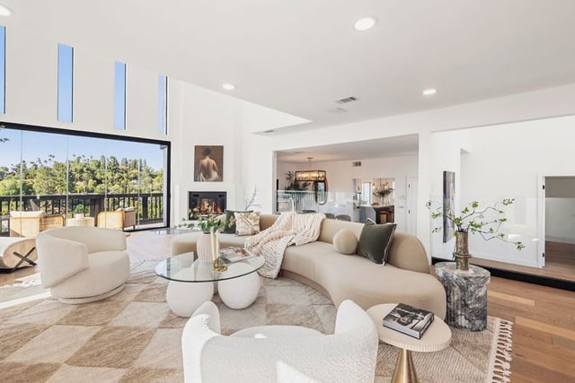 11559 Dona Teresa Drive, Studio City, CA 91604 — photo 14 of 61