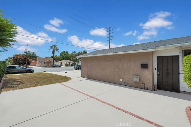 181 W 223rd Street, Carson, CA 90745 — photo 8 of 59