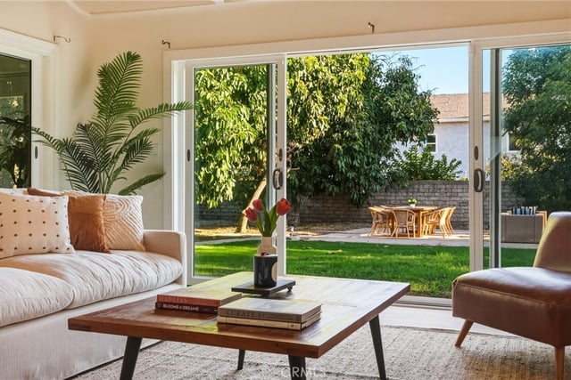 20358 Strathern Street, Winnetka, CA 91306 — photo 9 of 24