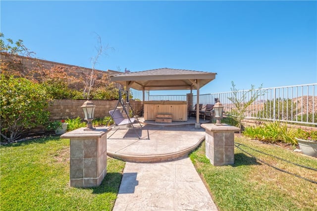 29541 Sequoia, Canyon Country, CA 91387 — photo 35 of 52