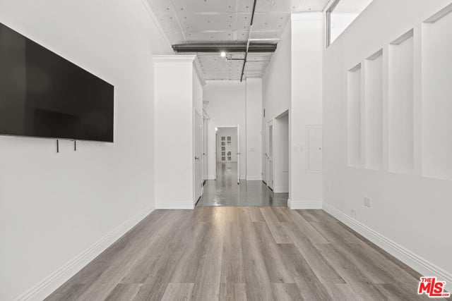 3785 Wilshire Boulevard 204, Los Angeles, CA 90010 — photo 24 of 54