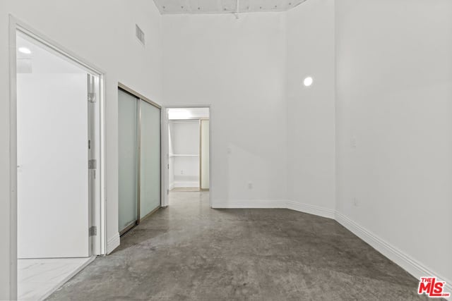 3785 Wilshire Boulevard 204, Los Angeles, CA 90010 — photo 29 of 54