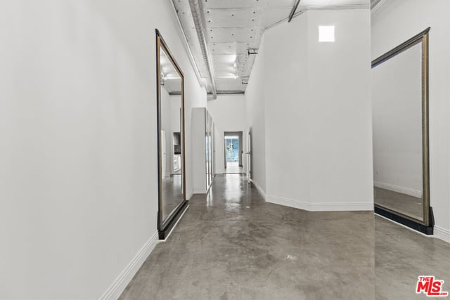 3785 Wilshire Boulevard 204, Los Angeles, CA 90010 — photo 9 of 54