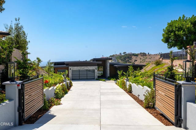 7152 Ridgecrest Court, Ventura, CA 93003 — photo 2 of 57