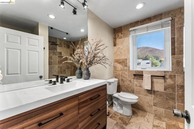 11707 Garrick AVE, Sylmar, CA 91342 — photo 14 of 55