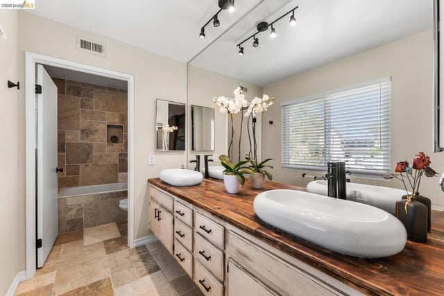 11707 Garrick AVE, Sylmar, CA 91342 — photo 34 of 55