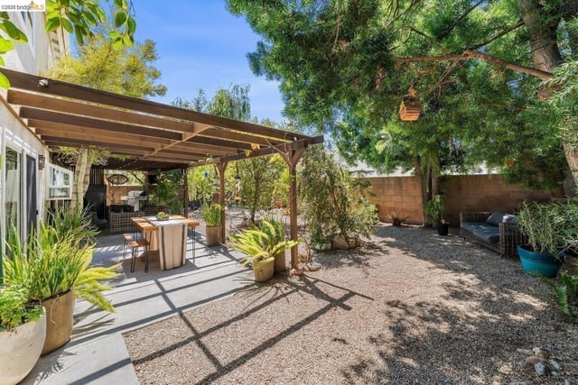 11707 Garrick AVE, Sylmar, CA 91342 — photo 42 of 55