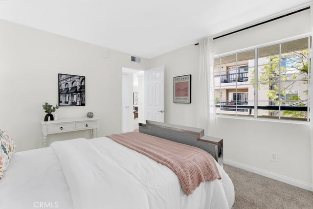 5535 Canoga Avenue 215, Woodland Hills, CA 91367 — photo 12 of 17