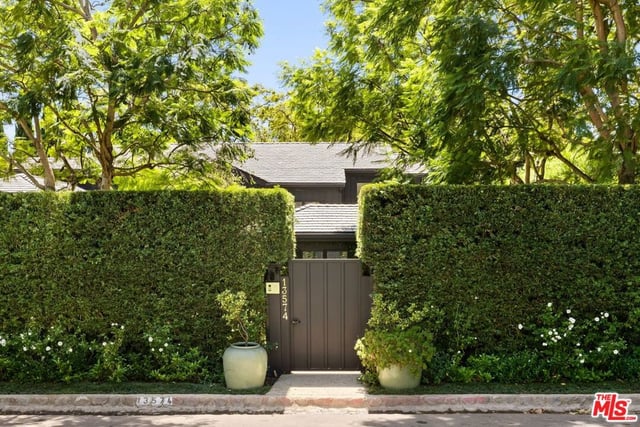 13574 D'Este Drive, Pacific Palisades, CA 90272 — photo 2 of 40