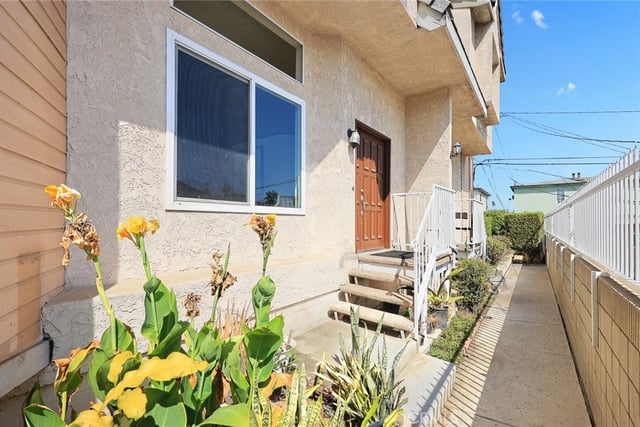 216 S Marengo G, Alhambra, CA 91801 — photo 5 of 36