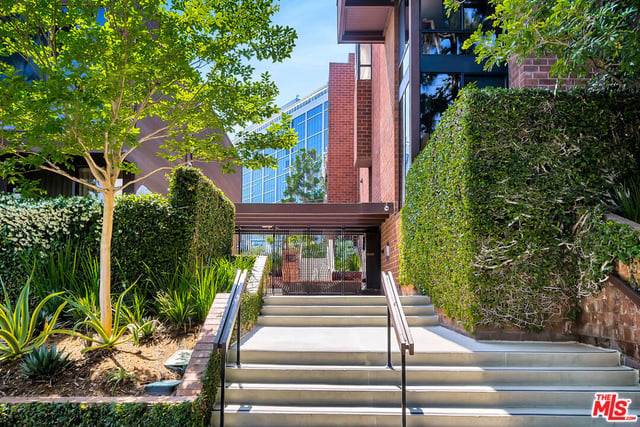 1033 Carol Drive 305, West Hollywood, CA 90069 — photo 2 of 15