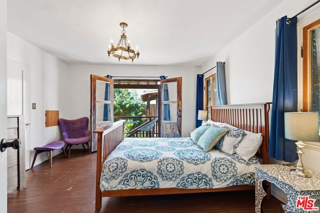 1309 Carmona Avenue, Los Angeles, CA 90019 — photo 15 of 25