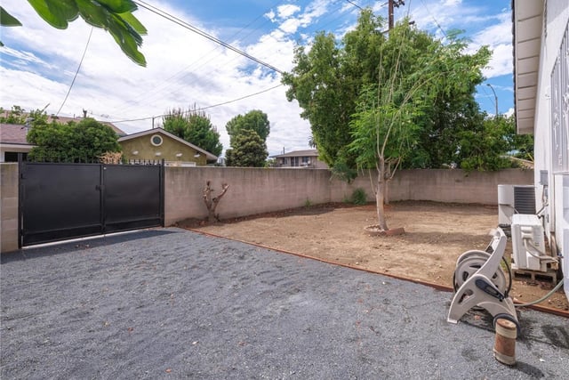 512 E 8th Street, Pomona, CA 91766 — photo 18 of 23