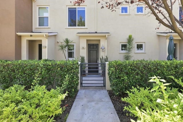 5440 Pacific Terrace 105, Hawthorne, CA 90250 — photo 2 of 35