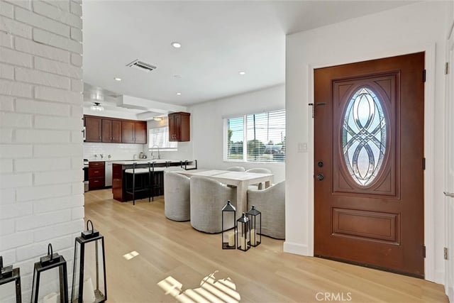 8612 Mason, Winnetka, CA 91306 — photo 5 of 35