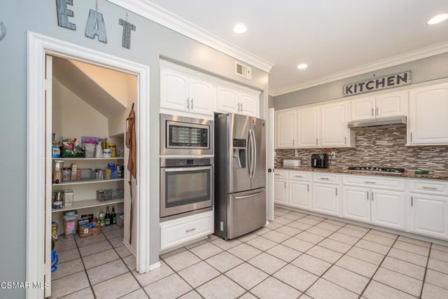 1014 Borden Avenue, Simi Valley, CA 93065 — photo 12 of 37