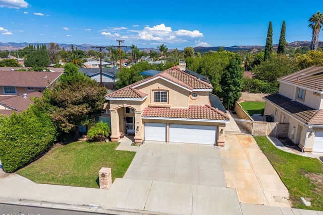 1014 Borden Avenue, Simi Valley, CA 93065 — photo 4 of 37