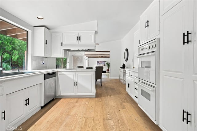 20164 Santa Rita, Woodland Hills, CA 91364 — photo 11 of 70